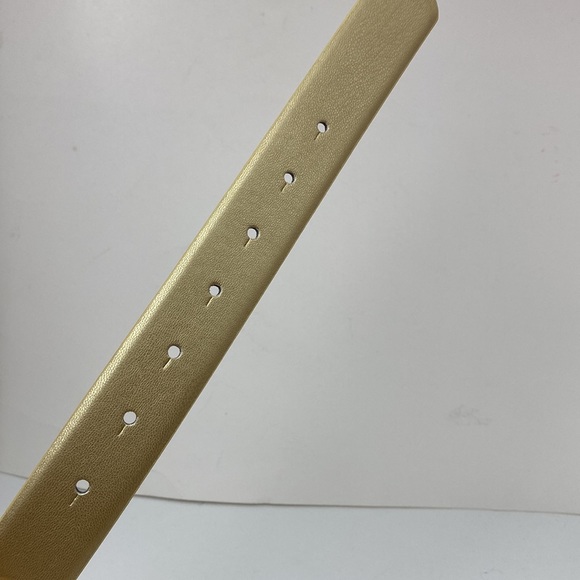 Vince Camuto gold belt with pearl and rhinestone accents on gold buckle NWT! - Picture 9 of 9